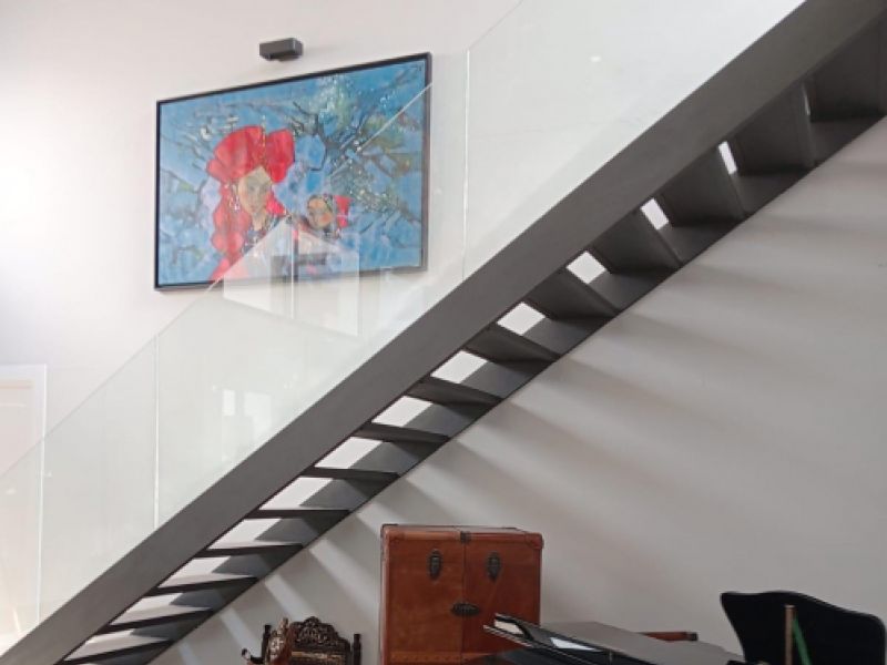 Escalera con Barandilla de cristal