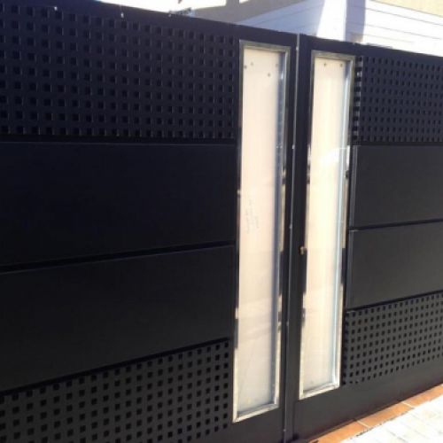 Vallados y puertas Instalaciones Valuan XXI