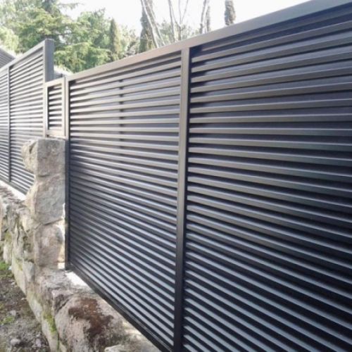 Vallados y puertas Instalaciones Valuan XXI