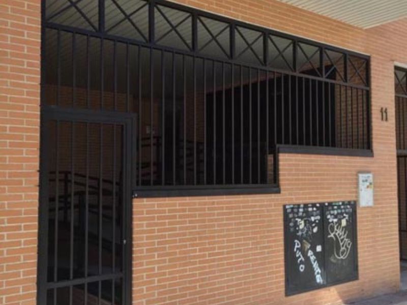 Vallados y puertas Instalaciones Valuan XXI