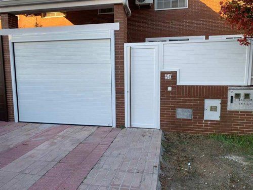 Puertas de aluminio soldado