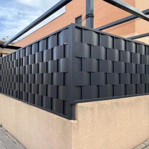 Puertas de portales Instalaciones Valuan XXI