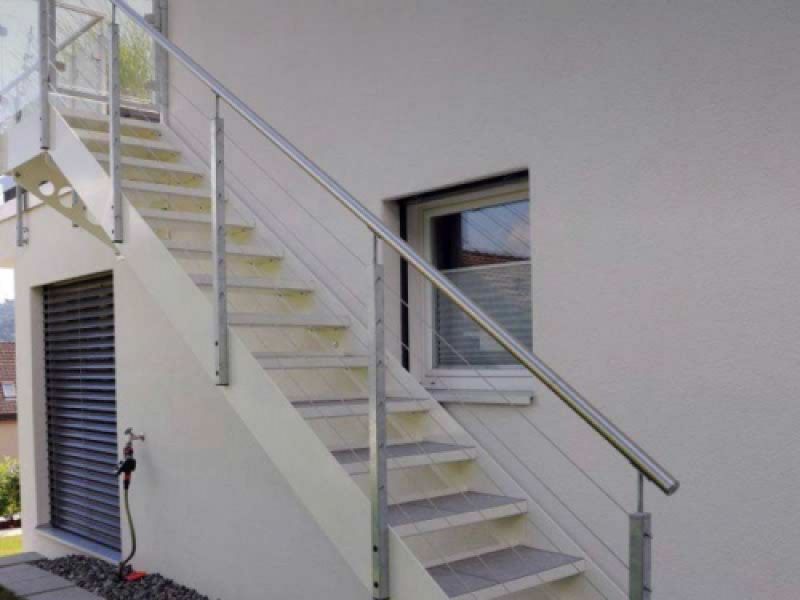 acero inoxidable y hierro