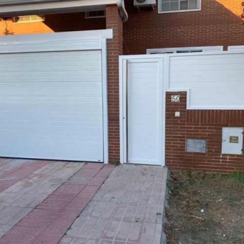 Puertas seccionales y cierres Instalaciones Valuan XXI