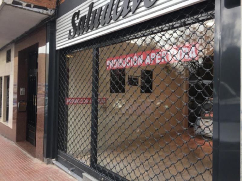 Puertas seccionales y cierres Instalaciones Valuan XXI