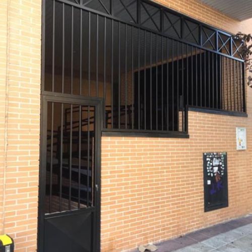 Vallados y puertas Instalaciones Valuan XXI